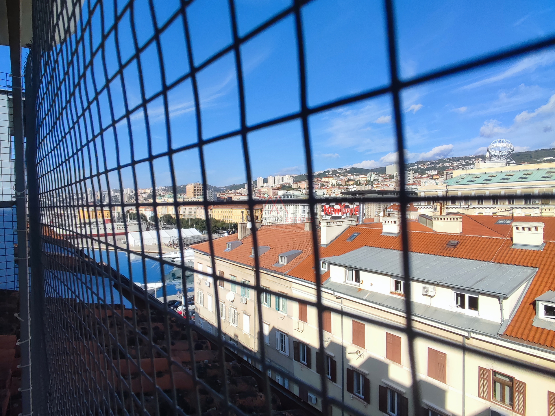 Centar&comma; adaptirani 3s&plus;db&comma; dugoro&ccaron;no