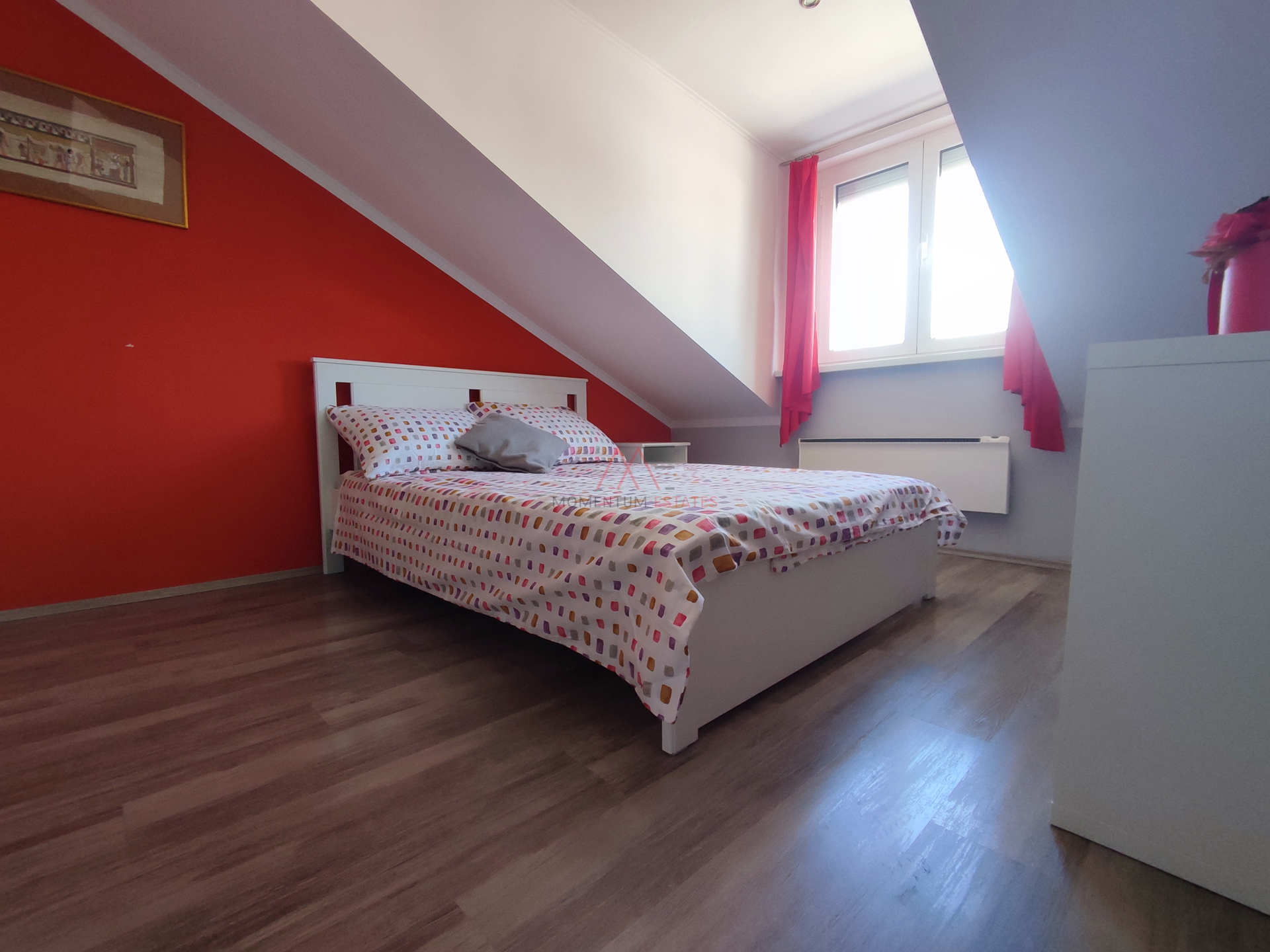 Centar&comma; adaptirani 3s&plus;db&comma; dugoro&ccaron;no