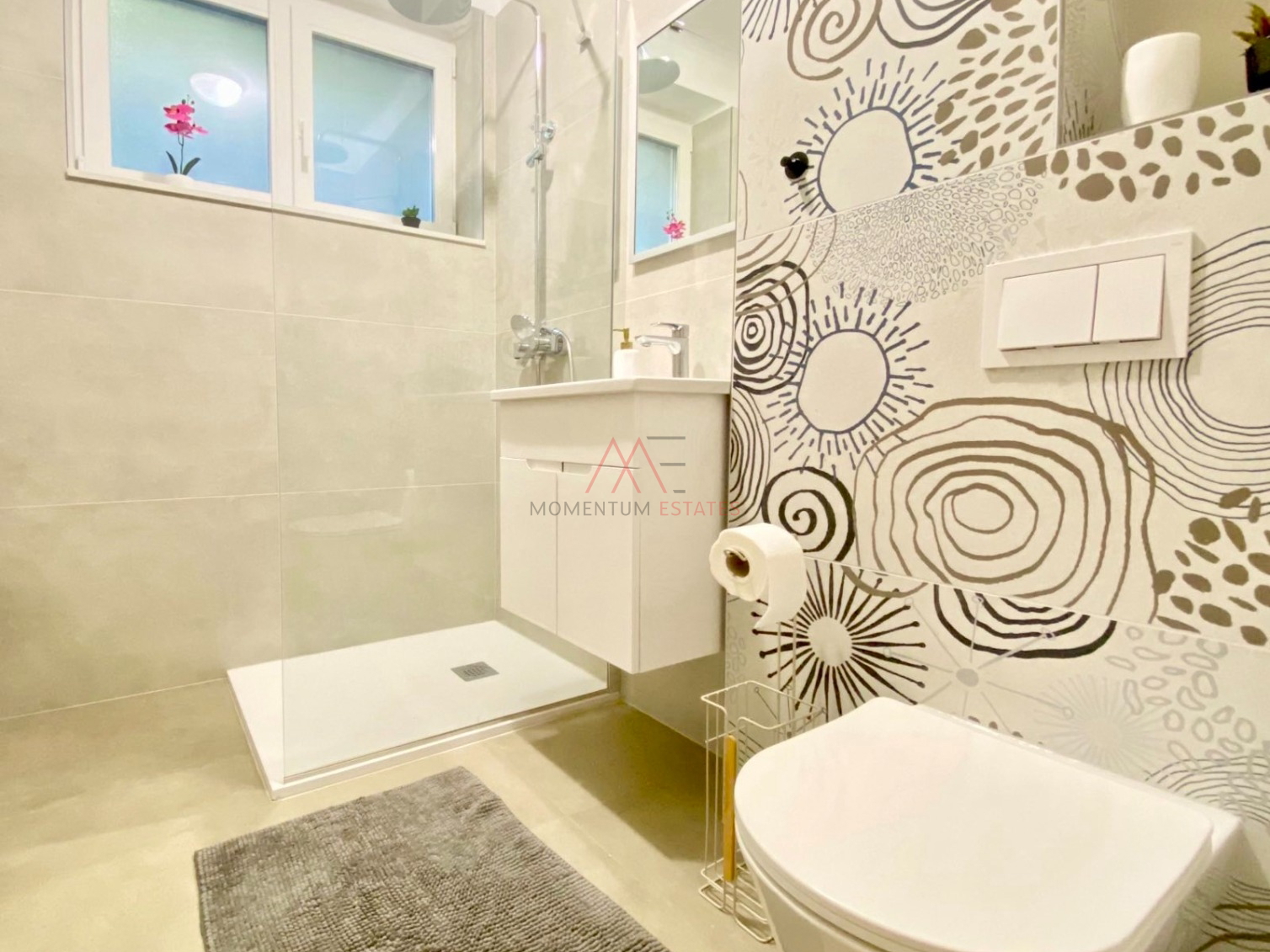 Bulevard,novuređen,moderan stan za najam