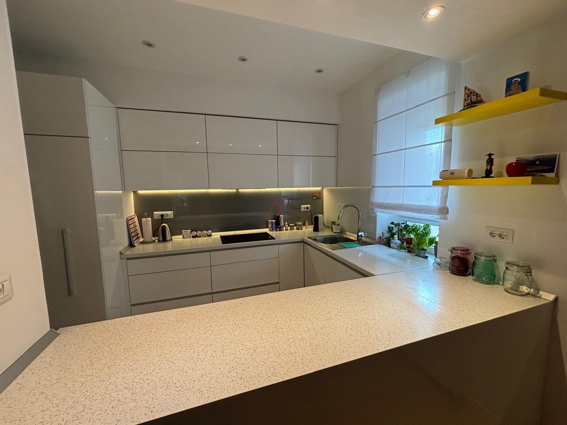 Ve&zcaron;ica&comma; luksuzni dvoeta&zcaron;ni stan