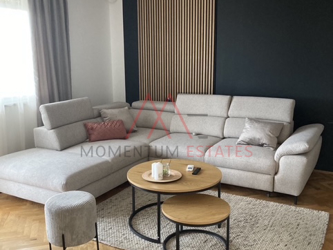 Moderan jednosoban stan u &scaron;irem centru