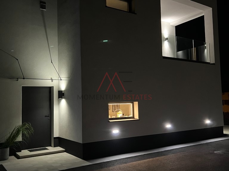 Hosti,moderan dvoetažni stan u novogradnji za najam