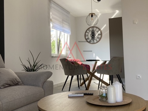 Moderan jednosoban stan u &scaron;irem centru