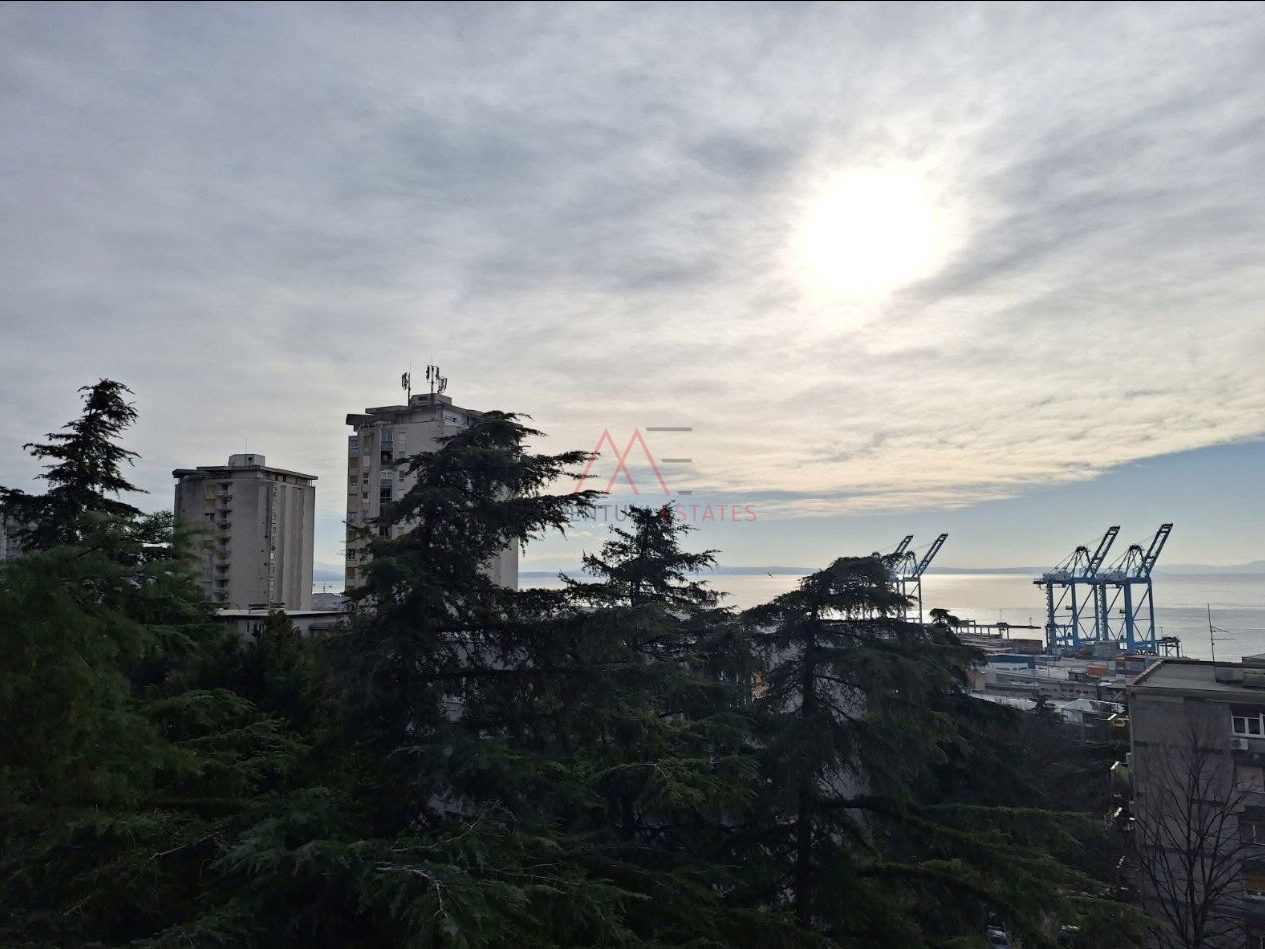 Apartment&comma; 38 m2&comma; For Sale&comma; Rijeka - Turni&cacute;