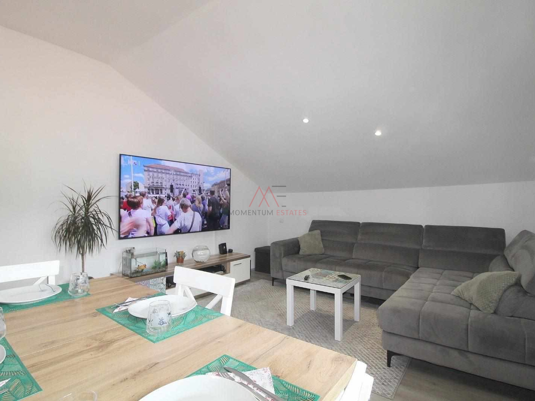 Stanovanje&comma; 45 m2&comma; Najem&comma; Rijeka - Centar