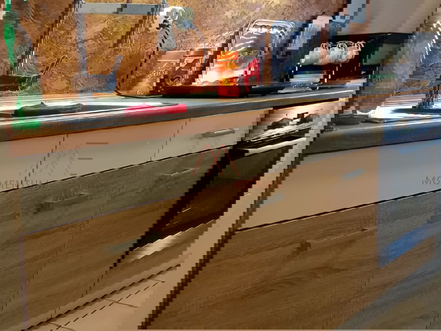 Rasto&ccaron;ine&comma; 2s&plus;db pogled more