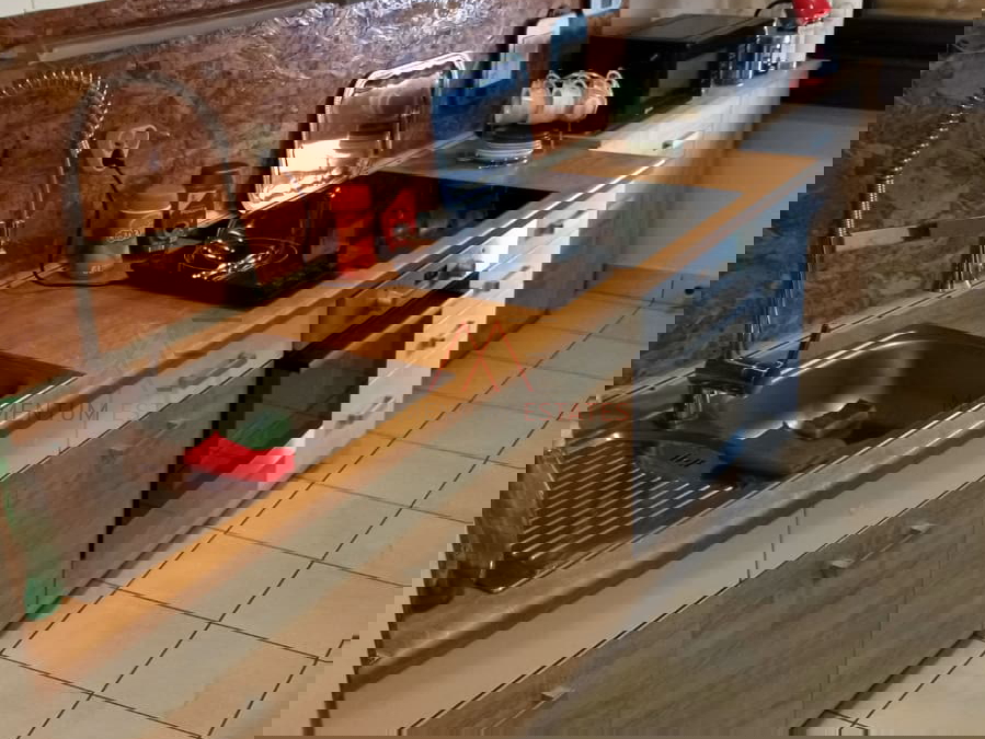 Rasto&ccaron;ine&comma; 2s&plus;db pogled more