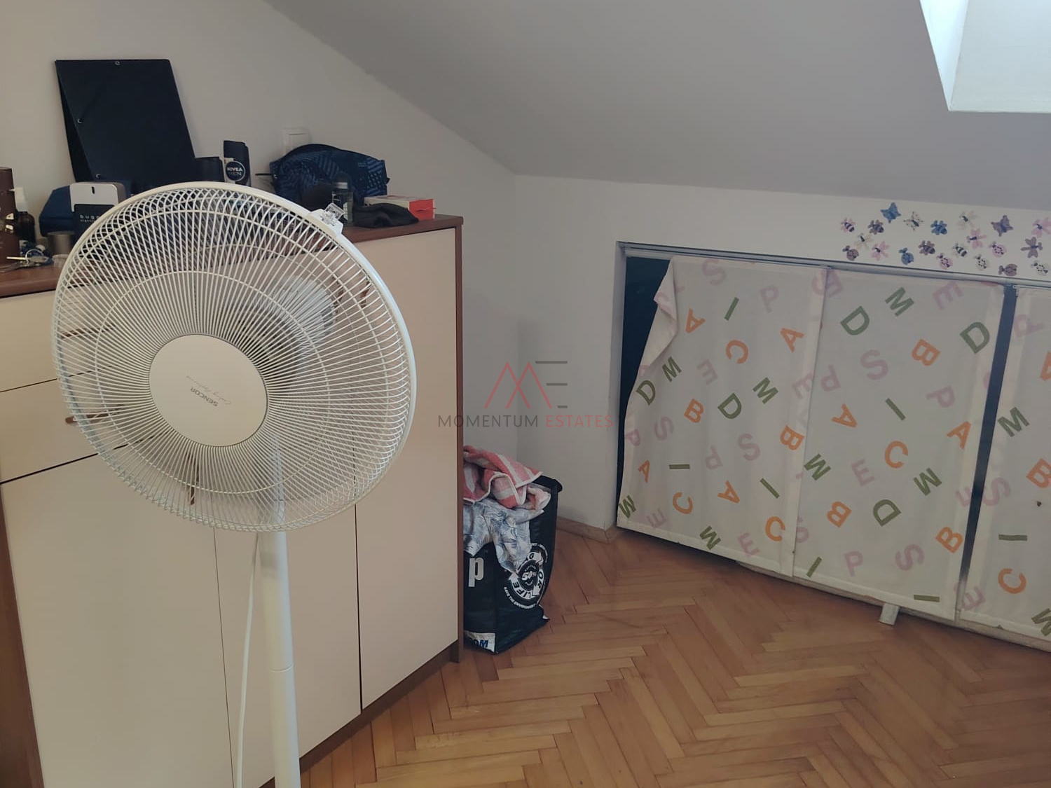 Rijeka centar&comma; trosobni stan za investiciju