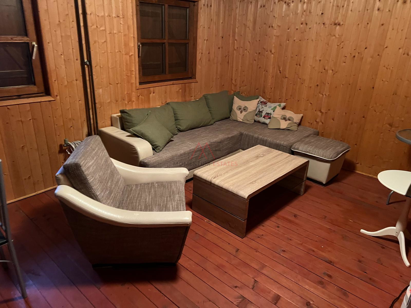 Samostoje&cacute;a ku&cacute;a Donji lapac