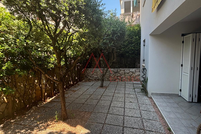 Stanovanje, 120 m2, Prodaja, Novalja