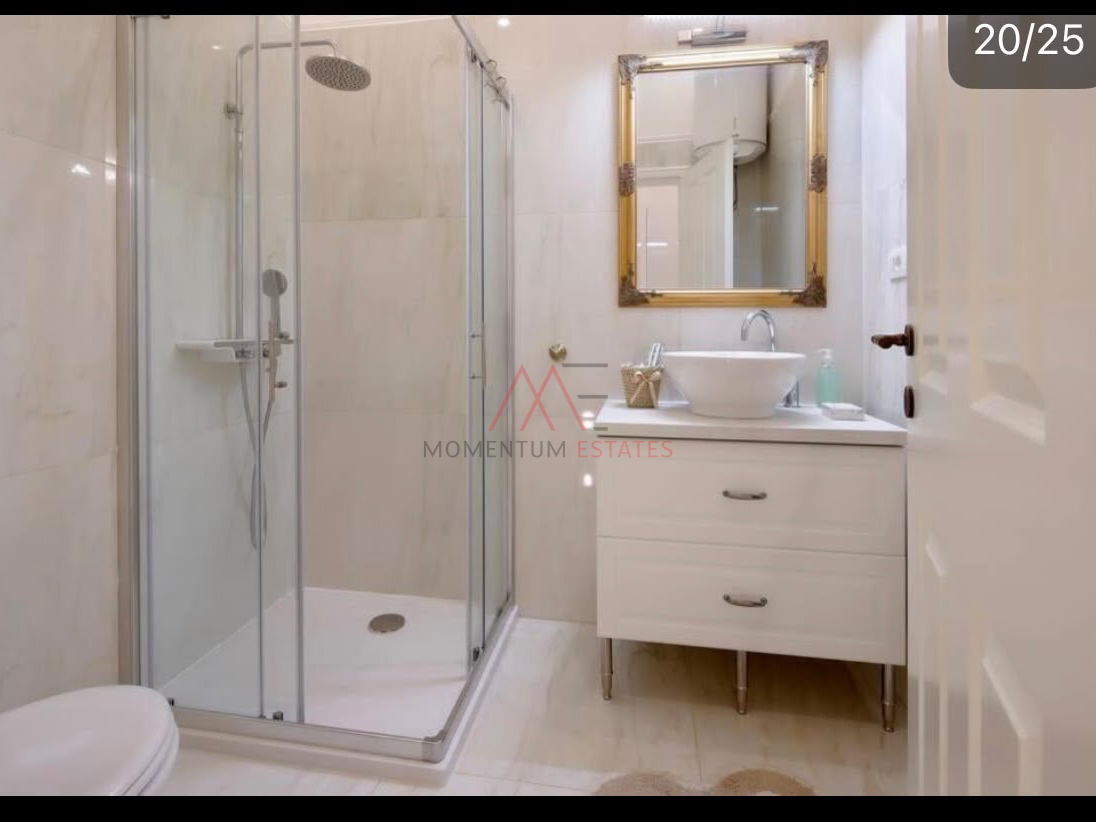 Rijeka &scaron;iri centar&comma; 1s&plus;db