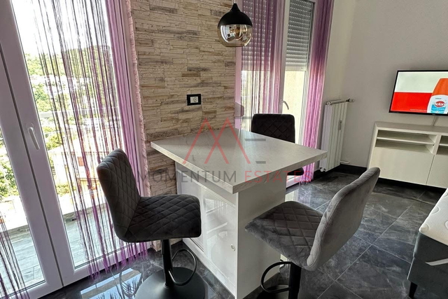 Appartamento, 25 m2, Affitto, Rijeka - Kozala