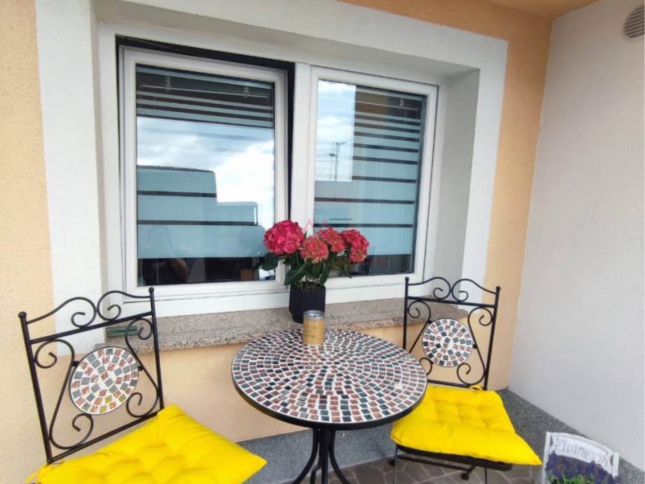 Pahlin,uredan stan za najam,režije uključene