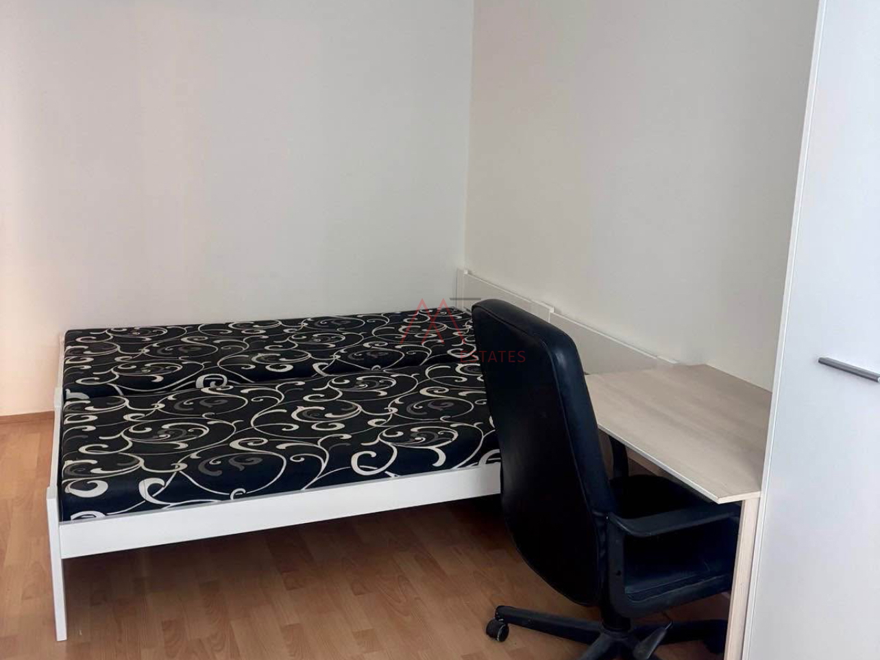 Brajda&comma; 1s&plus;db novoadaptiran