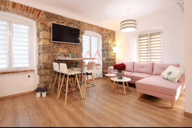 Centar,prelijepi stan za najam