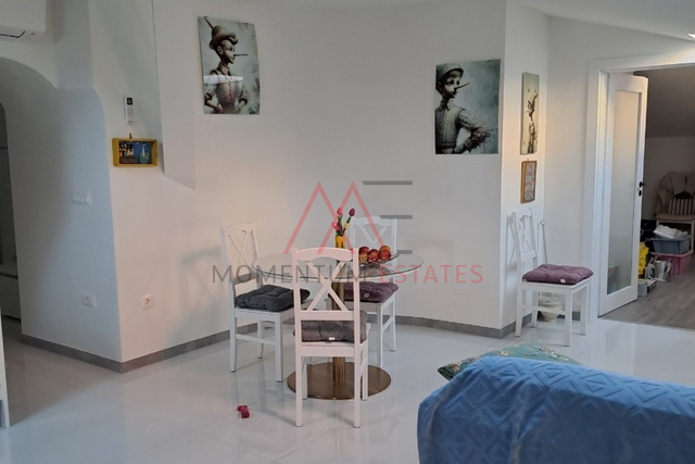 Stanovanje, 95 m2, Najem, Labin