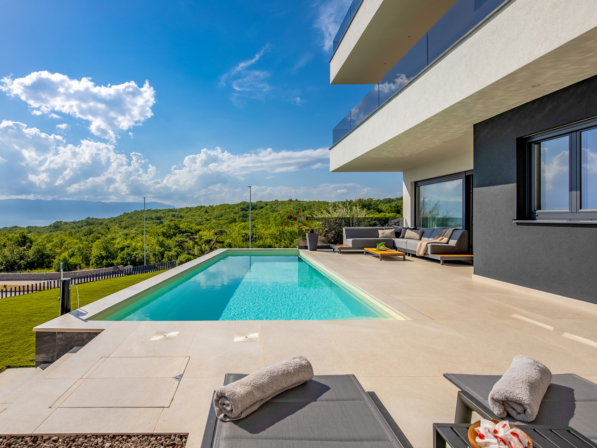 Stanovanje&comma; 134 m2&comma; Najem&comma; Kostrena