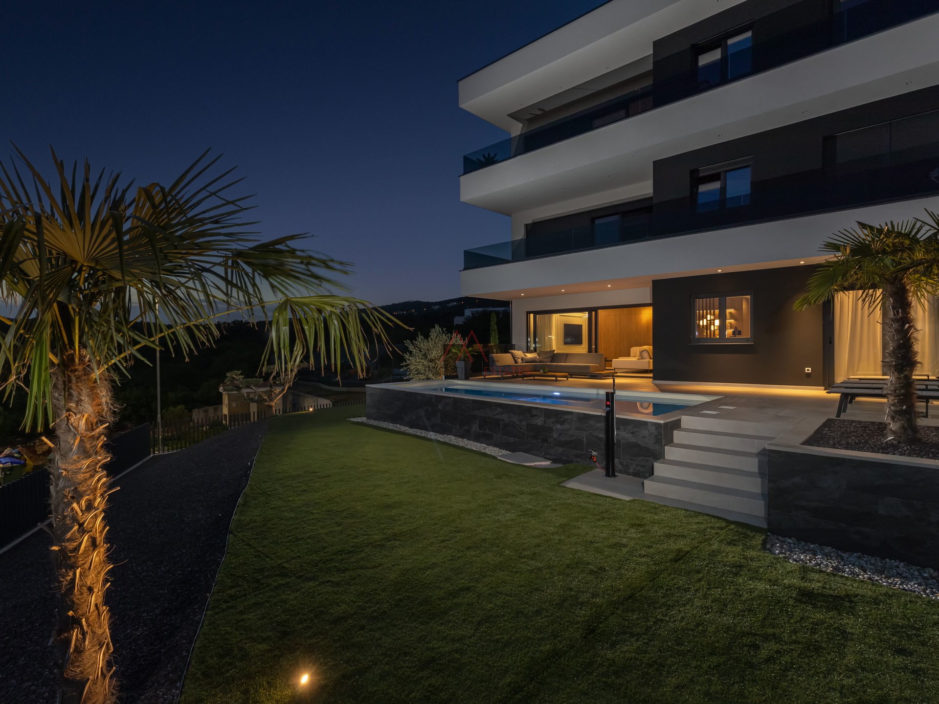 Stanovanje&comma; 134 m2&comma; Najem&comma; Kostrena