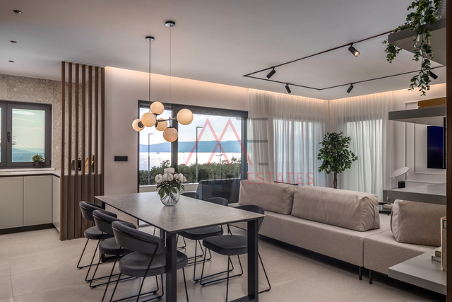 Stanovanje, 134 m2, Najem, Kostrena