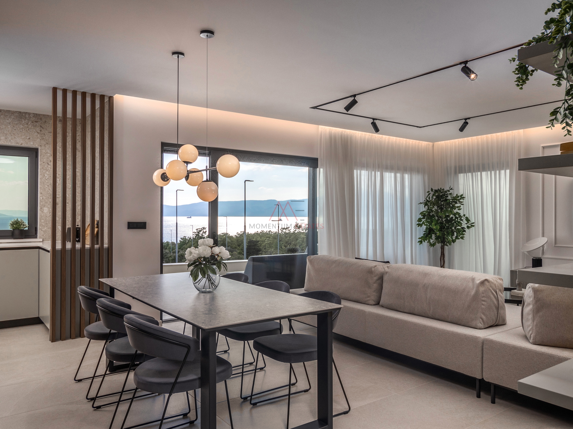 Stanovanje&comma; 134 m2&comma; Najem&comma; Kostrena