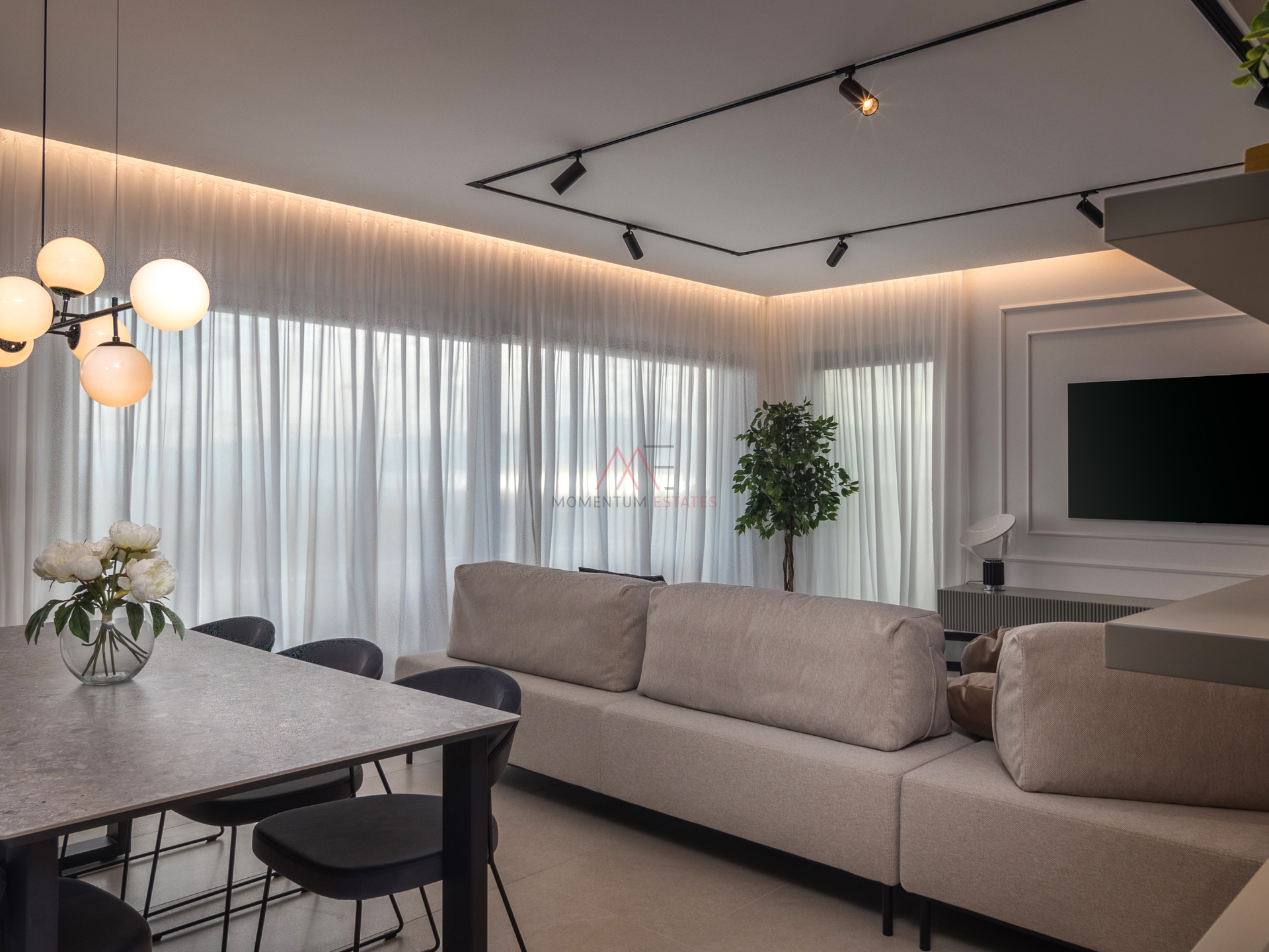 Stanovanje&comma; 134 m2&comma; Najem&comma; Kostrena