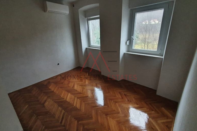 Stanovanje, 90 m2, Najem, Rupa