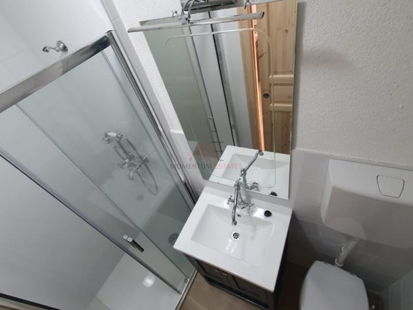 Stanovanje, 60 m2, Najem, Rupa