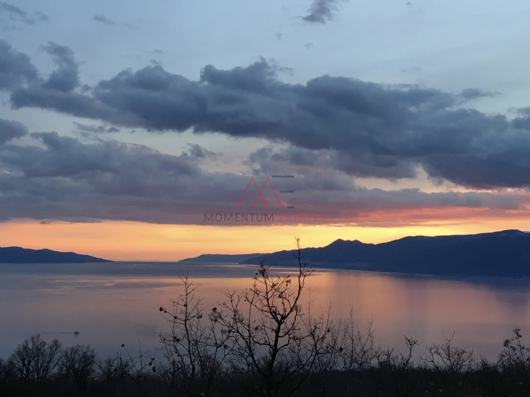 Martinkovac&comma; novoure&dstrok;eni 3s&plus;db