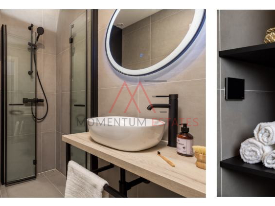 Hosti,moderan dvoetažni stan za najam