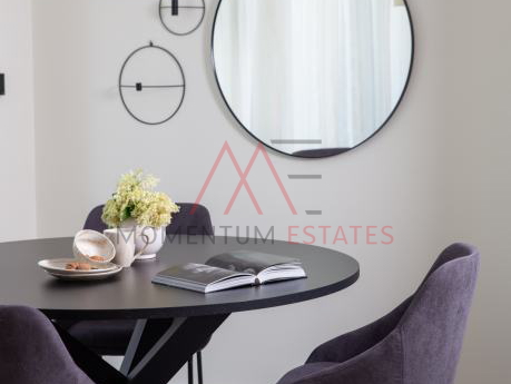 Hosti,moderan dvoetažni stan za najam