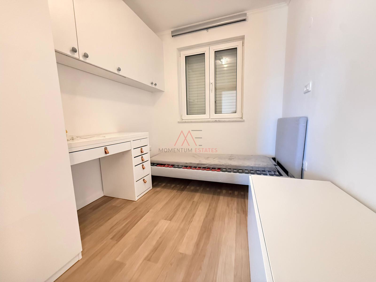 &Scaron;kurinje&comma; 2s&plus;db novo ure&dstrok;eni