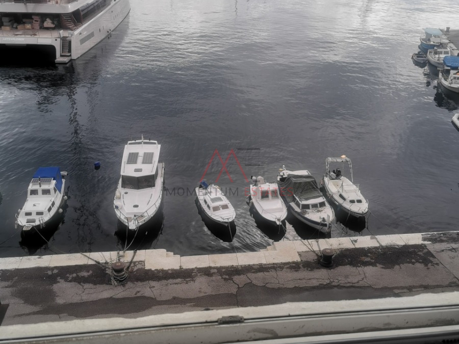 Rijeka centar&comma; garsonijera dugoro&ccaron;no