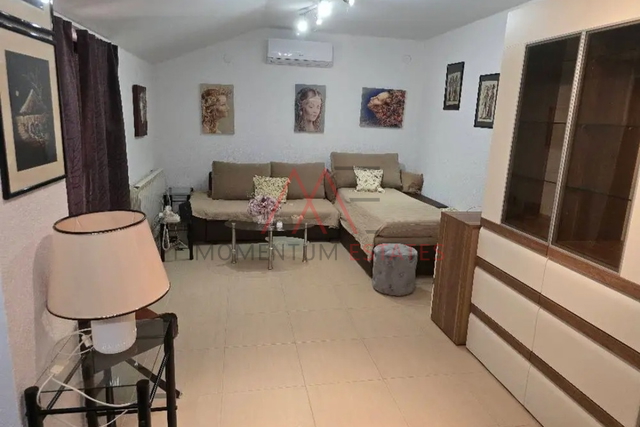 Stanovanje, 70 m2, Najem, Krasica