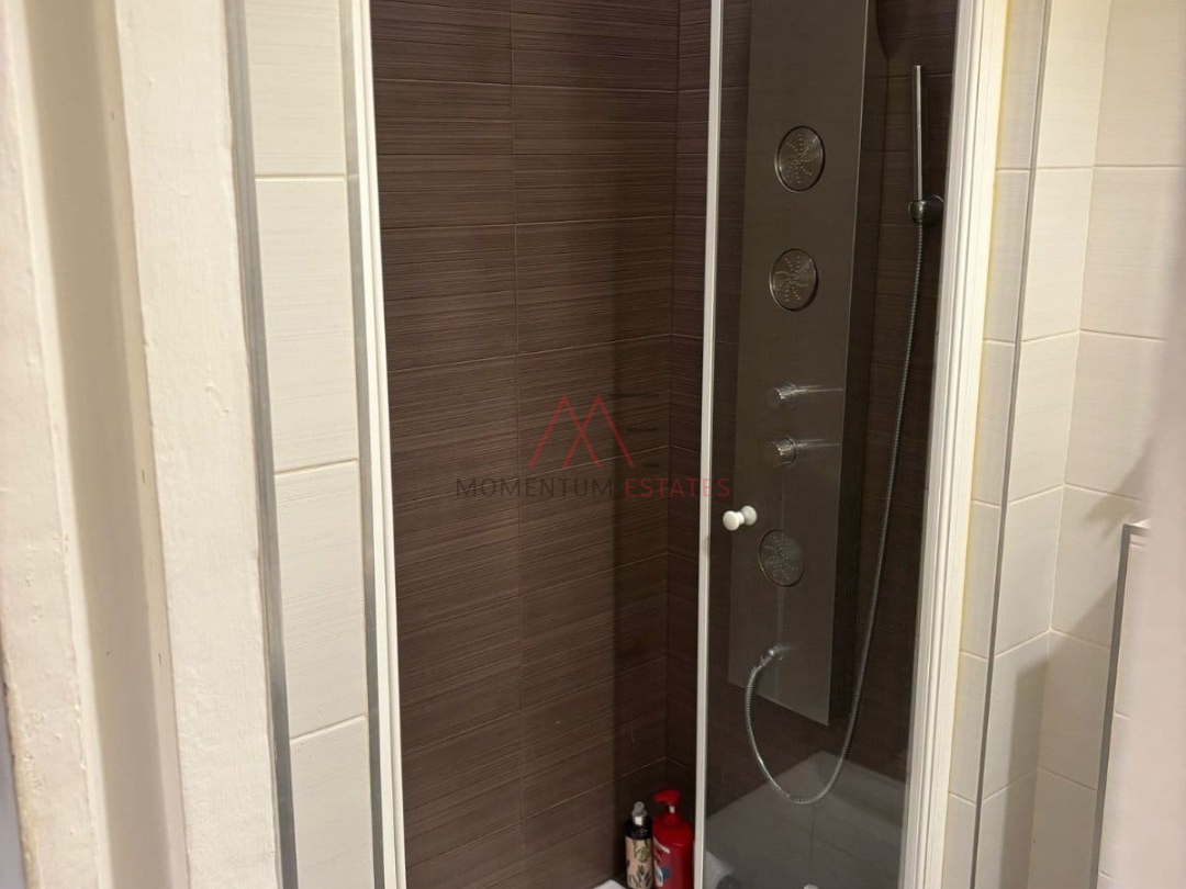 Su&scaron;ak&comma;lijepi stan za dugoro&ccaron;ni najam