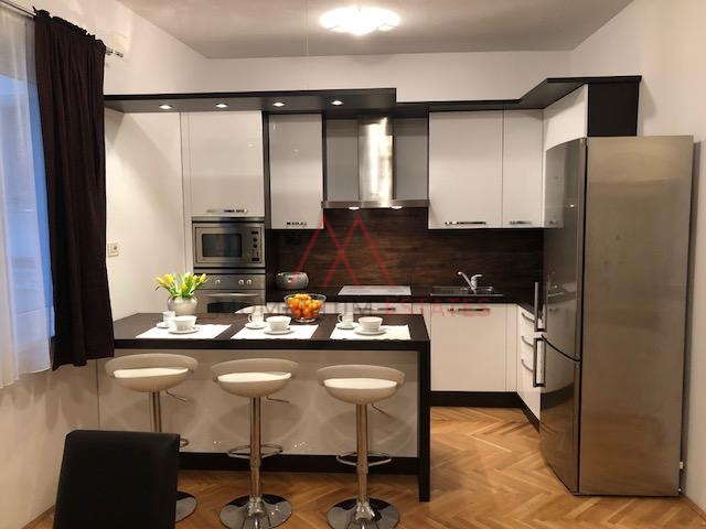 Stanovanje&comma; 62 m2&comma; Najem&comma; Rijeka - Centar