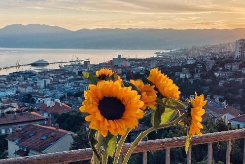 Trsat,lijepi stan s pogledom