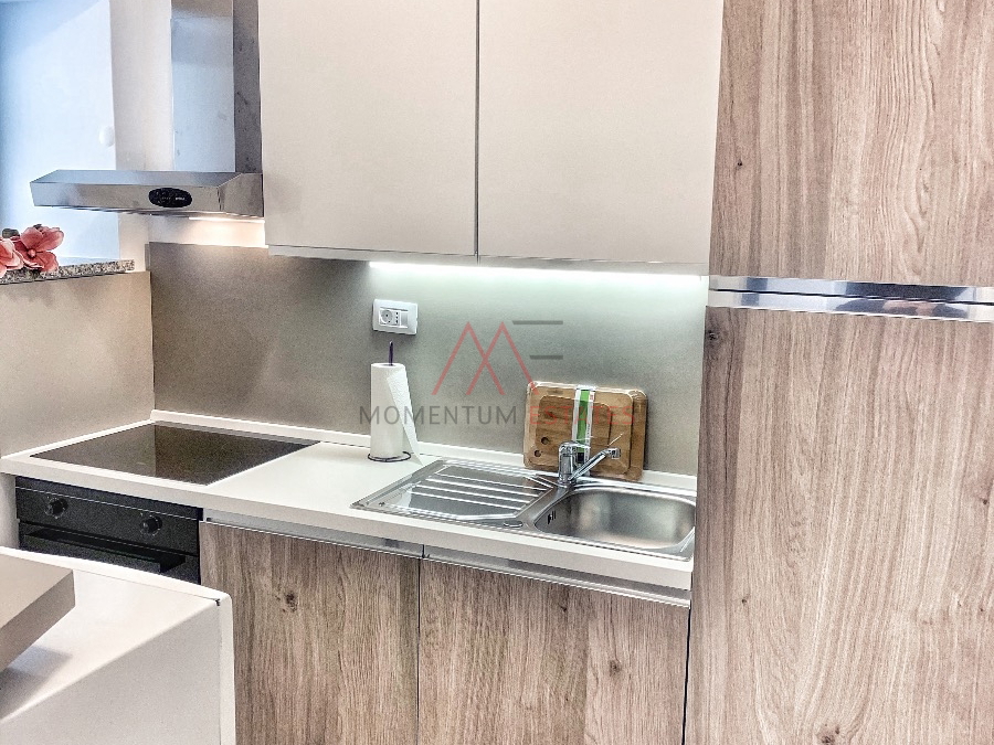 Rijeka centar&comma; sun&ccaron;ani novoure&dstrok;eni 2s&plus;db dugoro&ccaron;no