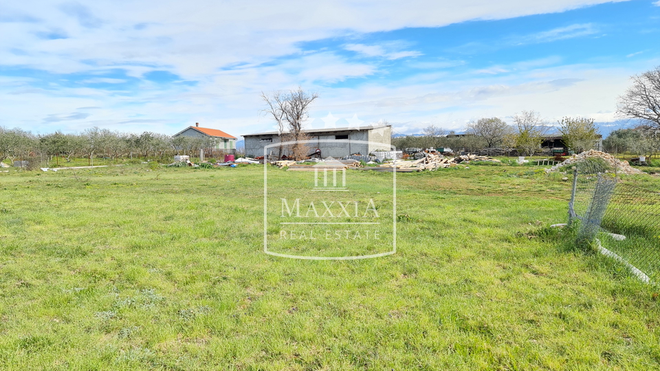 Zadar - Žerava građevinsko zemljište 1613m2 mirno okruženje! 137000€