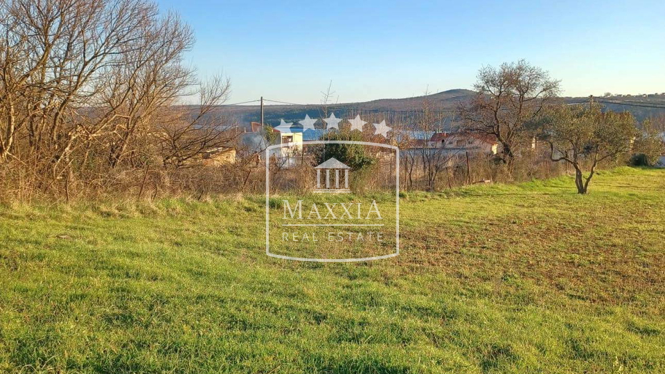 Posedarje - građevinsko zemljište 2287m2 blizina centra! 295000€