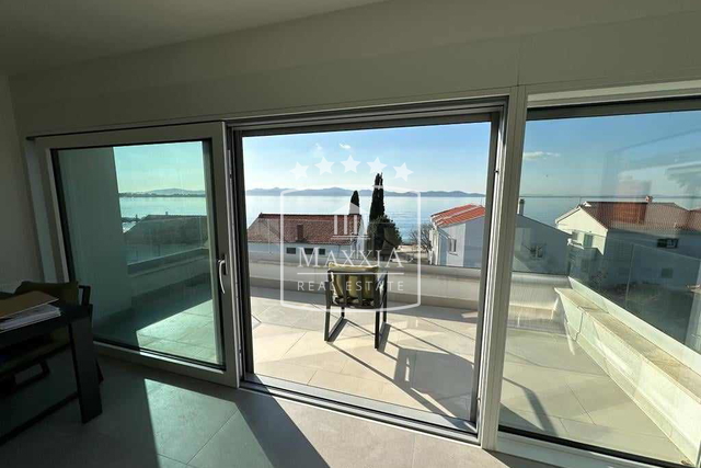 Diklo - penthouse roof terrace sauna jacuzzi! €650000