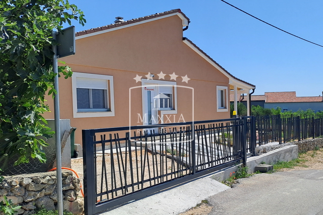 House, 125 m2, For Sale, Vrsi