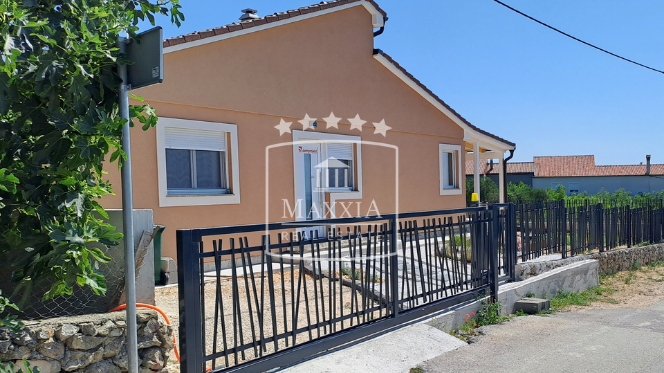 House, 125 m2, For Sale, Vrsi