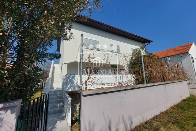 Haus, 319 m2, Verkauf, Privlaka