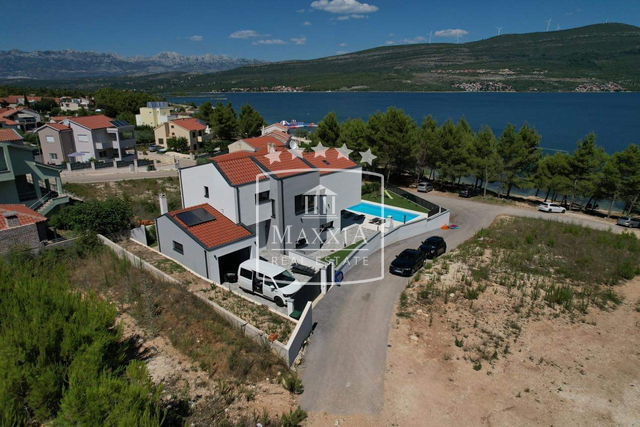 Casa, 232 m2, Vendita, Novigrad - Pridraga