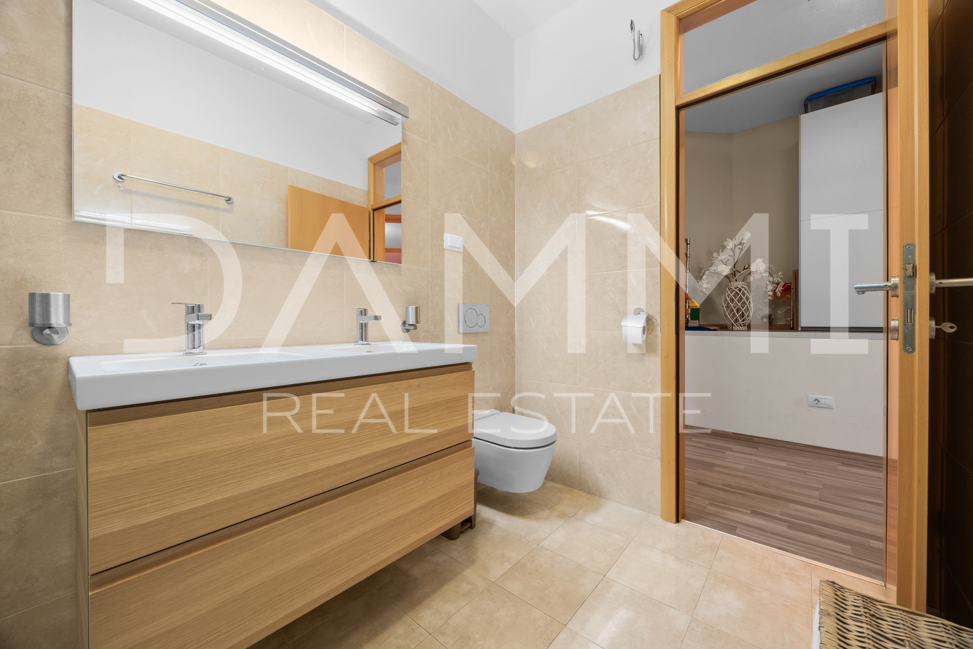 ISTRA&comma; PULA - House with 3 apartments in the city center near the Arena