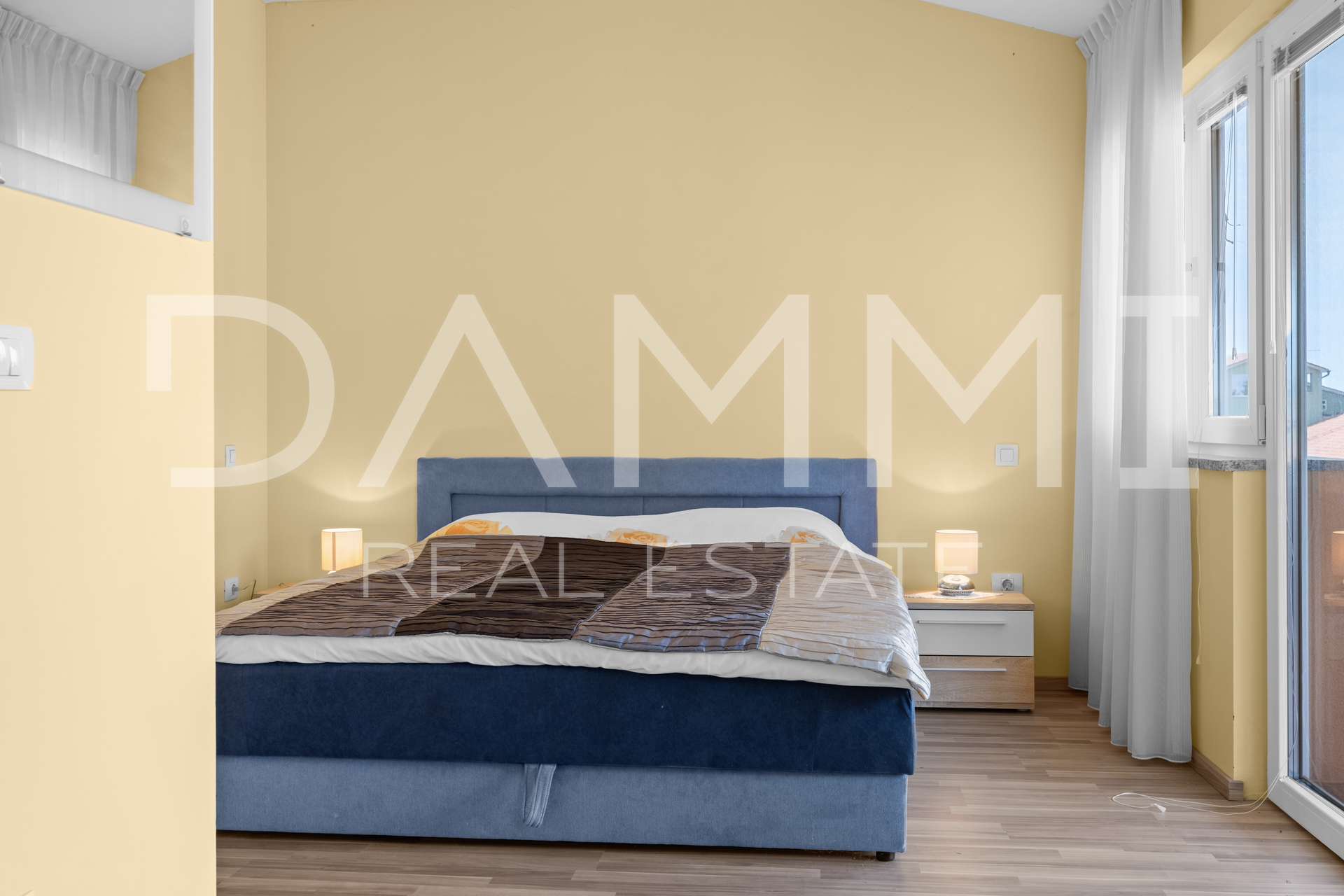 ISTRA&comma; PULA - House with 3 apartments in the city center near the Arena