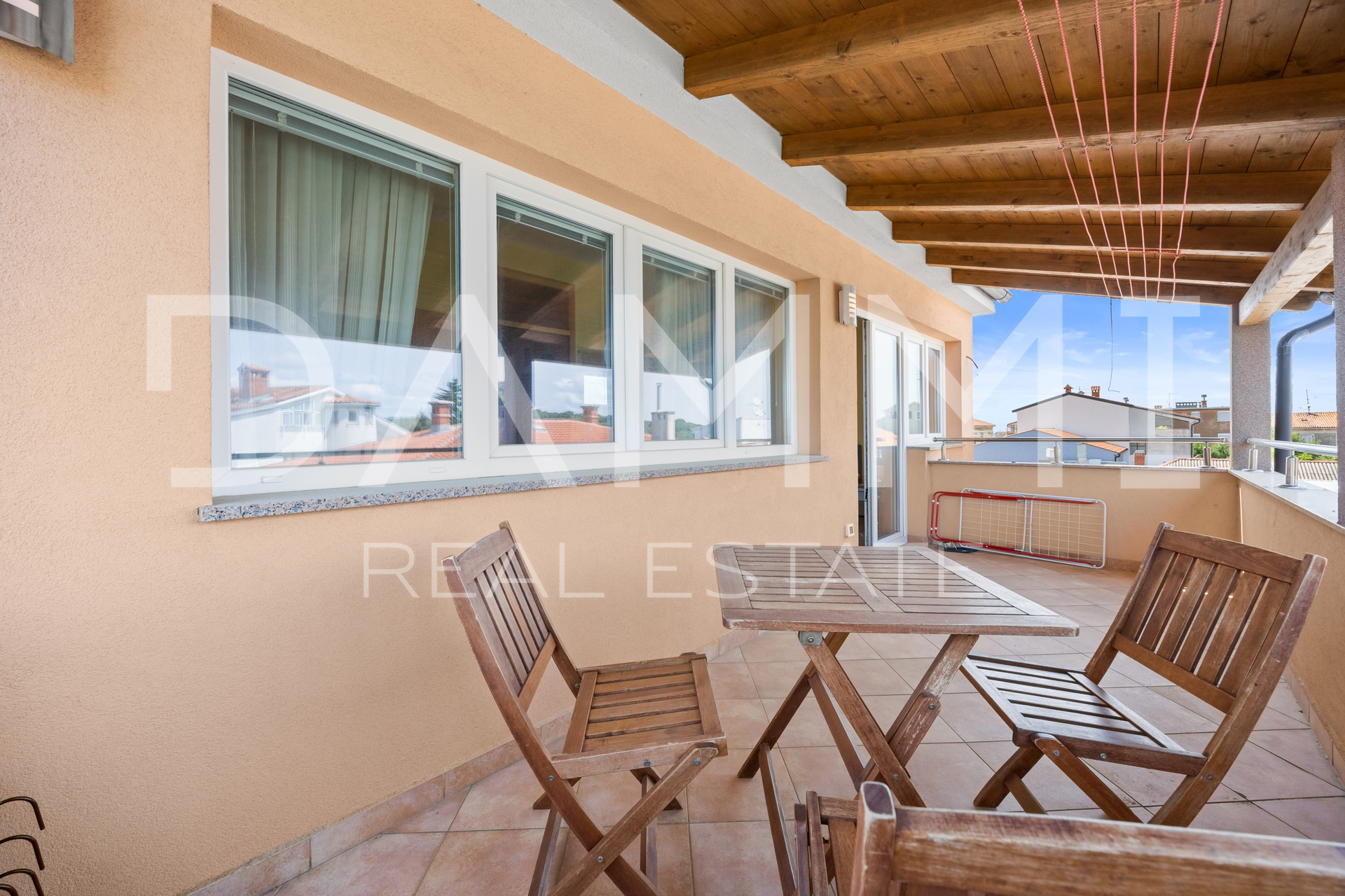 ISTRA&comma; PULA - House with 3 apartments in the city center near the Arena