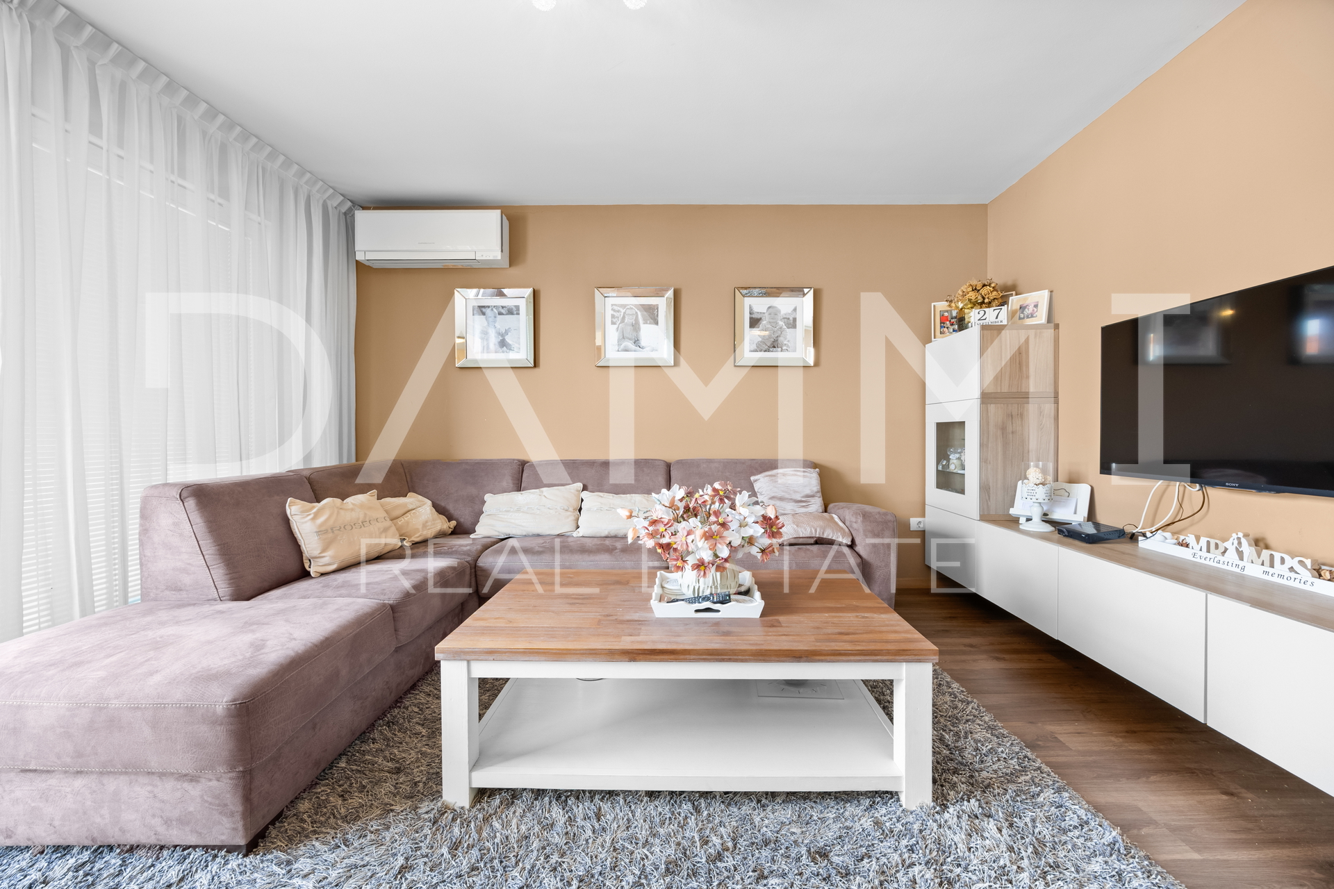 ISTRA&comma; PULA - House with 3 apartments in the city center near the Arena