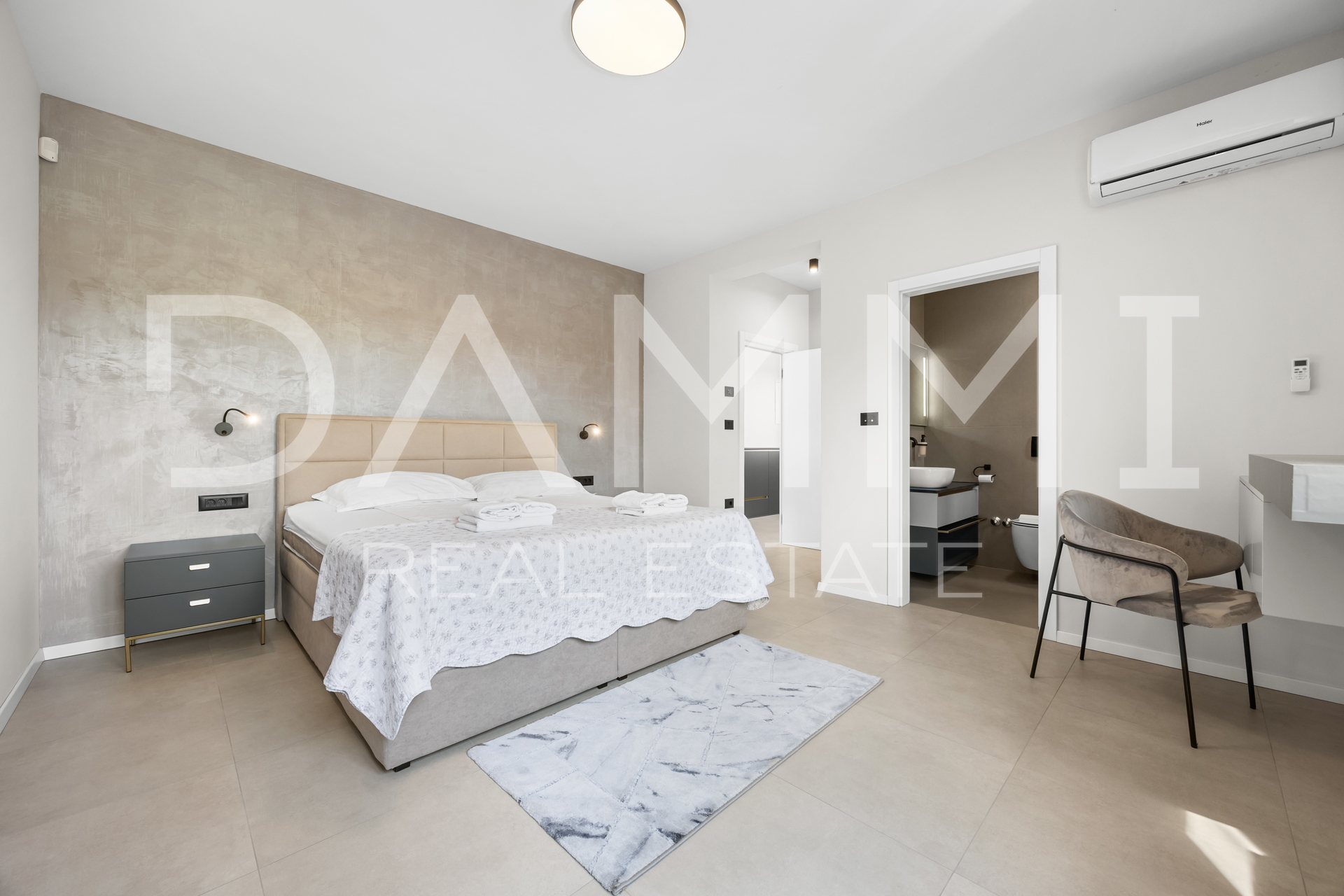 ISTRA&comma; BALE - Moderna vila s pogledom na more