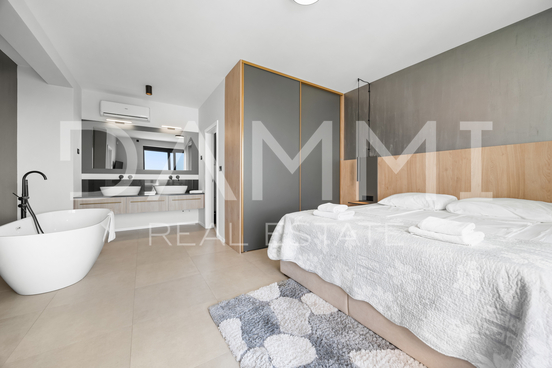 ISTRA&comma; BALE - Moderna vila s pogledom na more